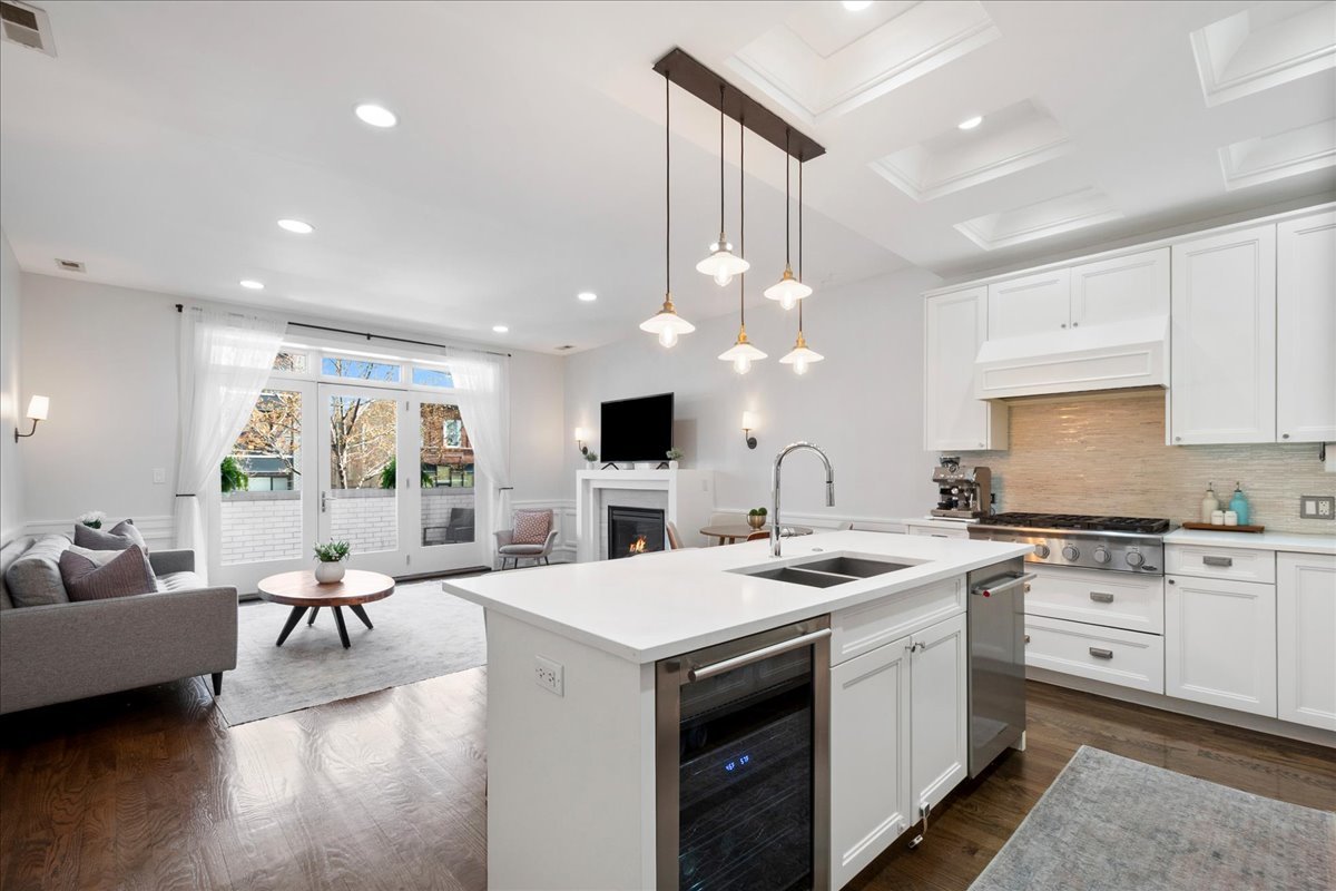 3816 N Ashland Avenue Unit: 1S