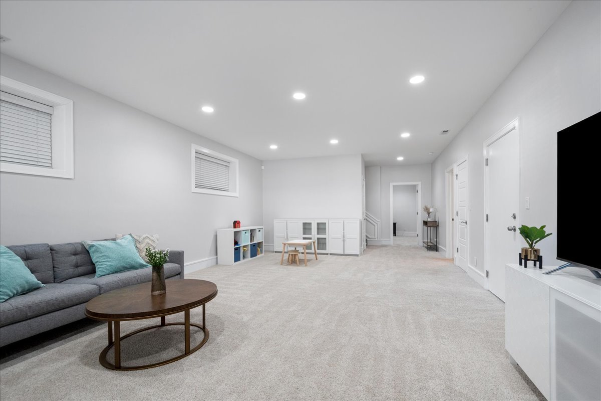 3816 N Ashland Avenue Unit: 1S