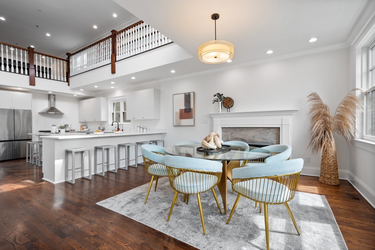 840 W Buckingham Place Unit: 4