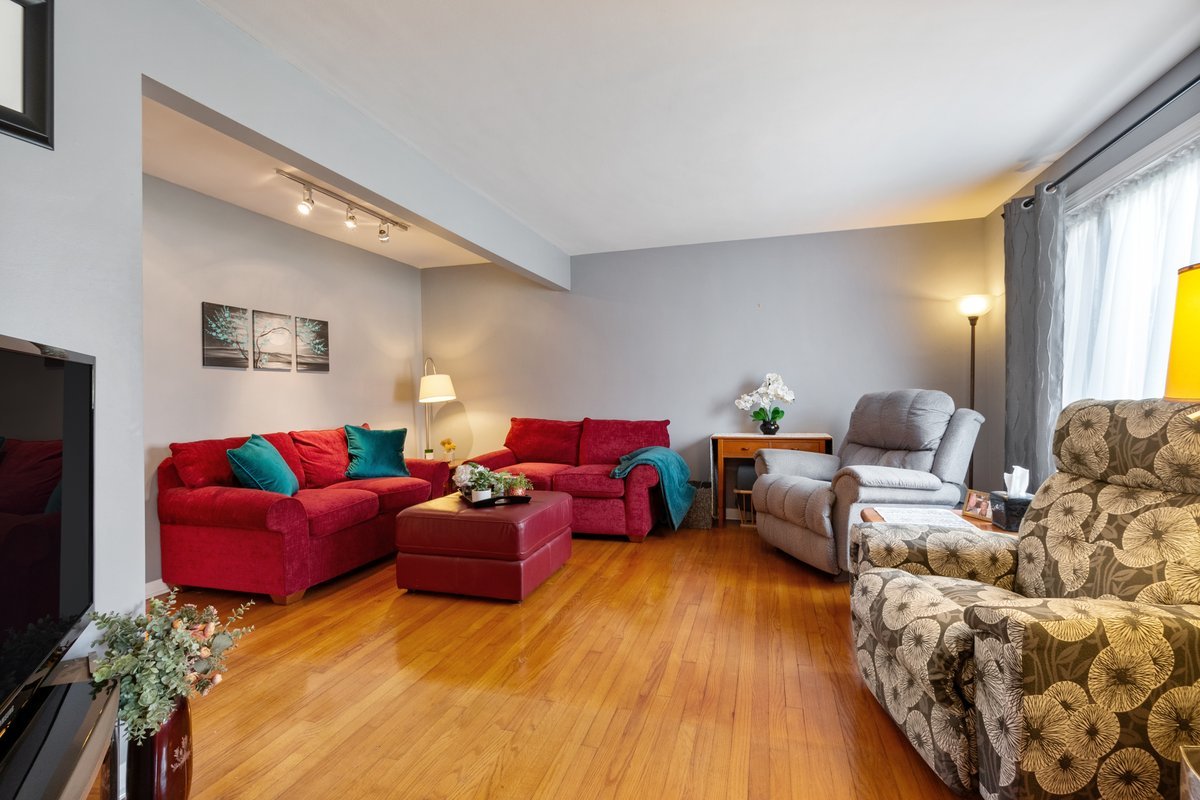 7511 N BELL Avenue Unit: B