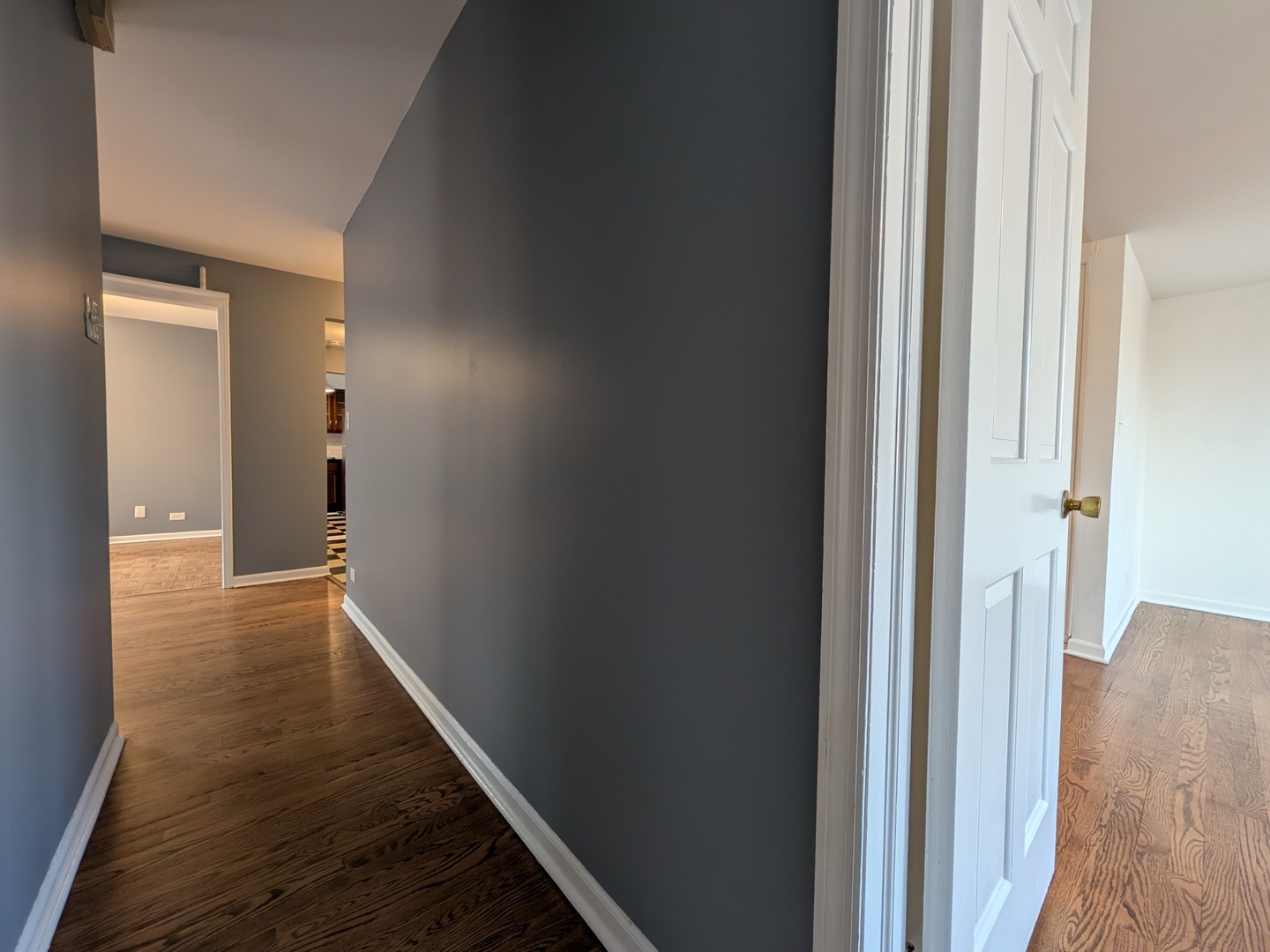 1057 W Pratt Boulevard Unit: 3C