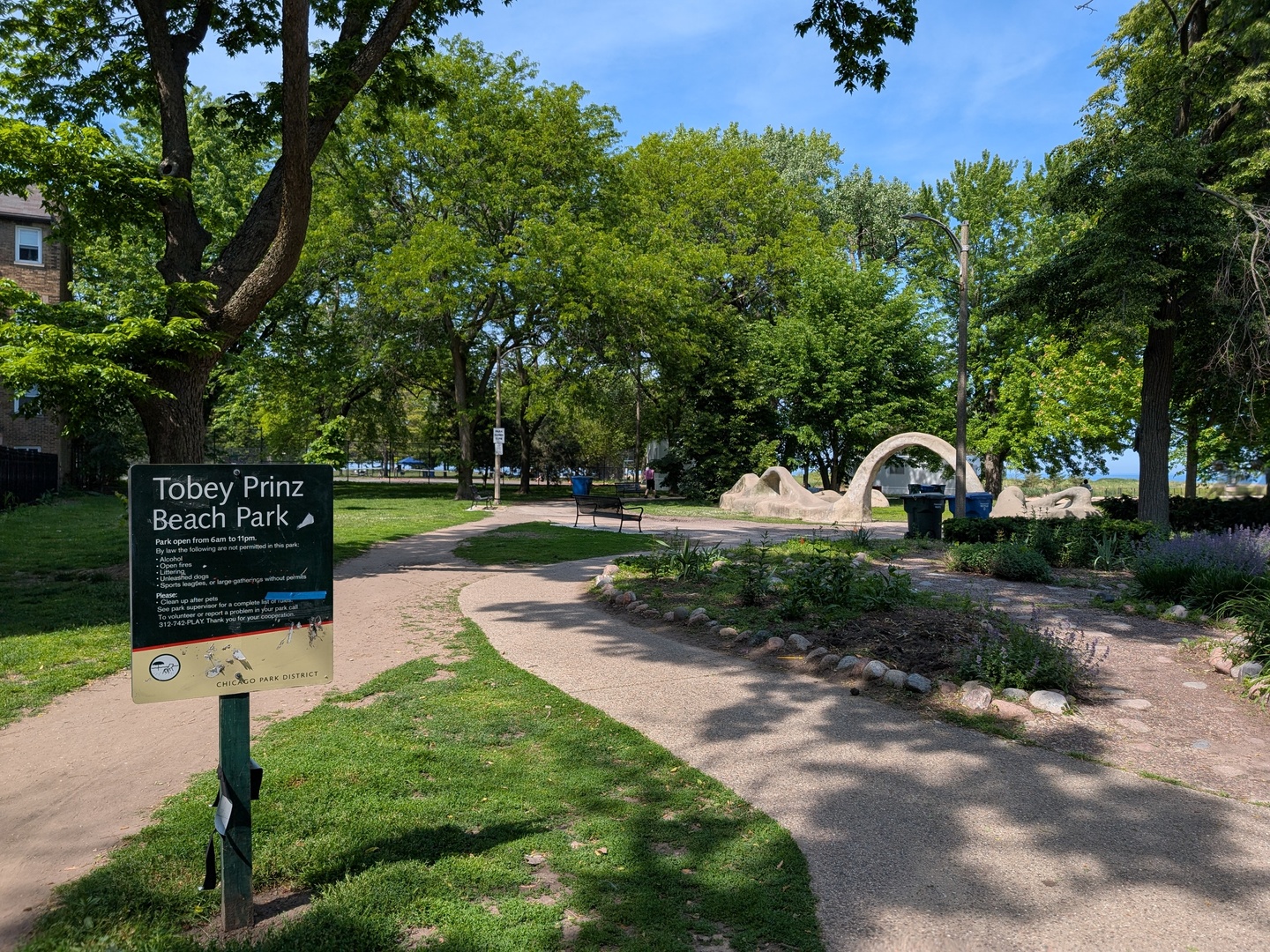 1057 W Pratt Boulevard Unit: 3C