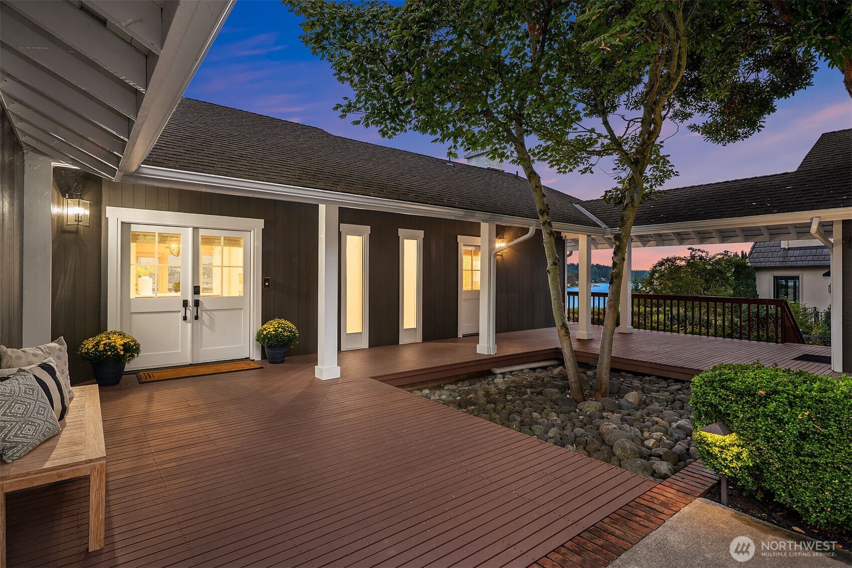 300 Overlake Drive E