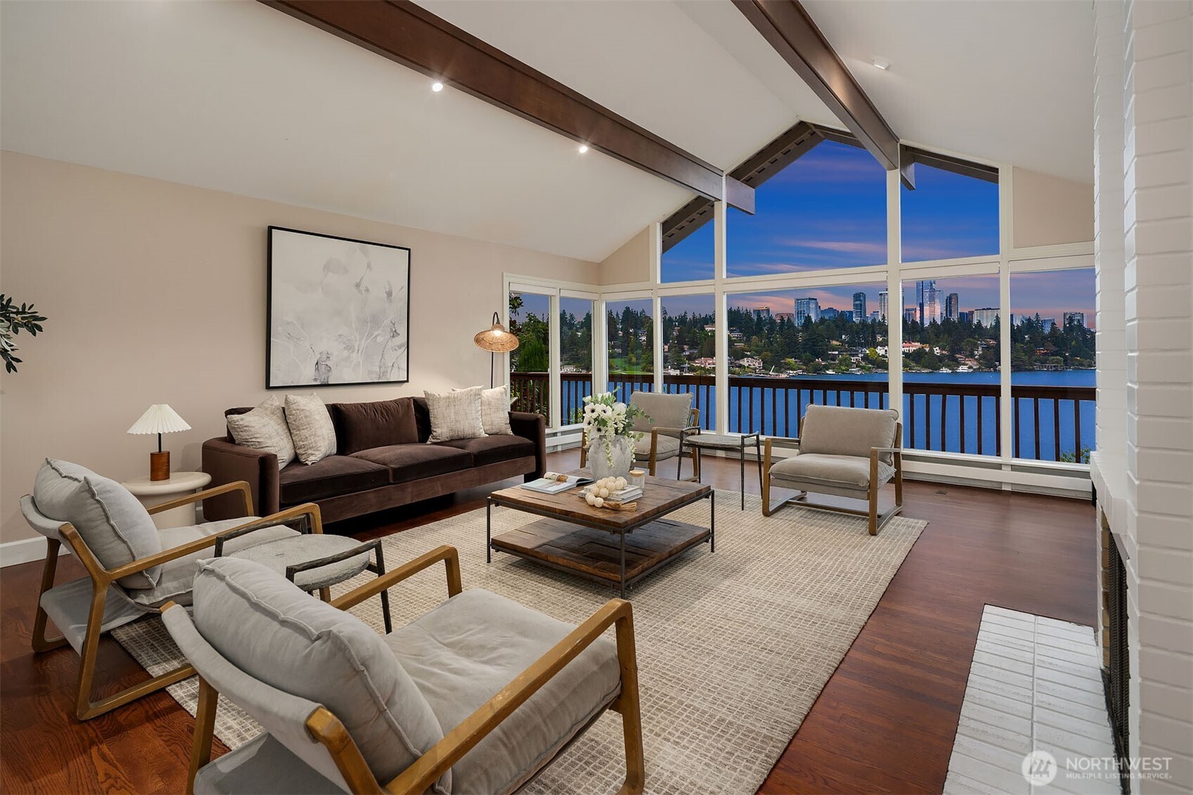 300 Overlake Drive E