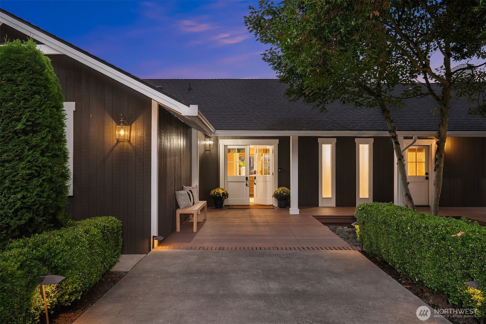 300 Overlake Drive E