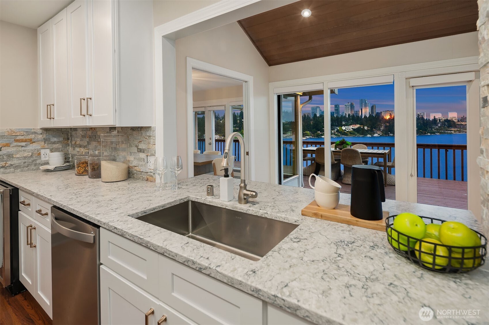 300 Overlake Drive E