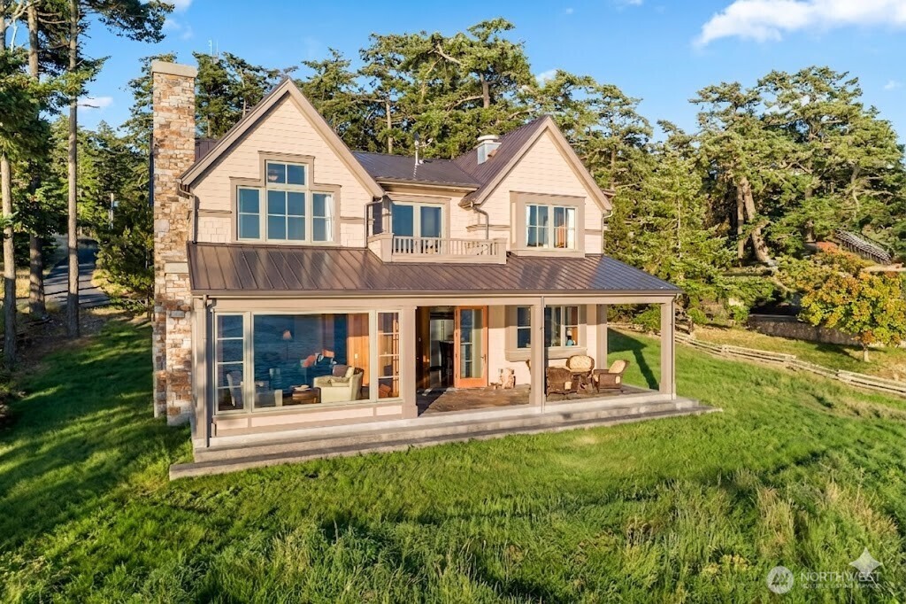 745 Cape Drive