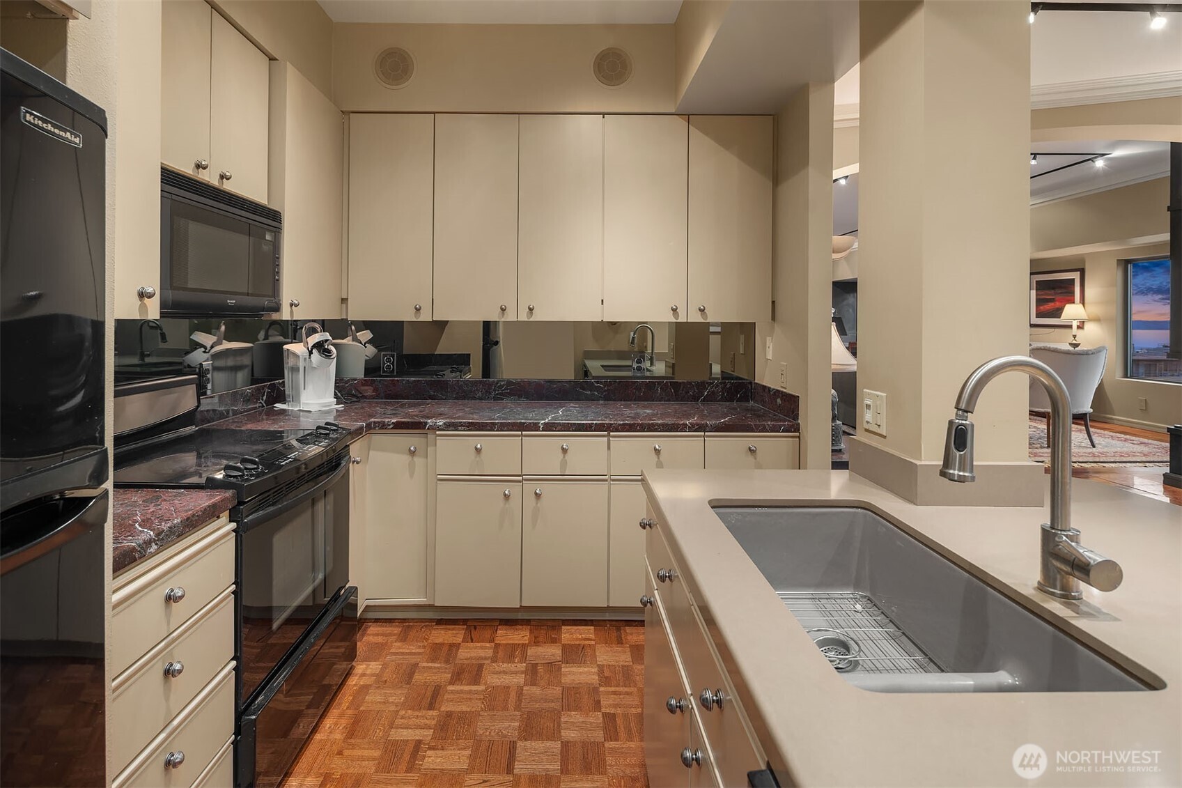 2821 2nd Avenue Unit: 1102/3