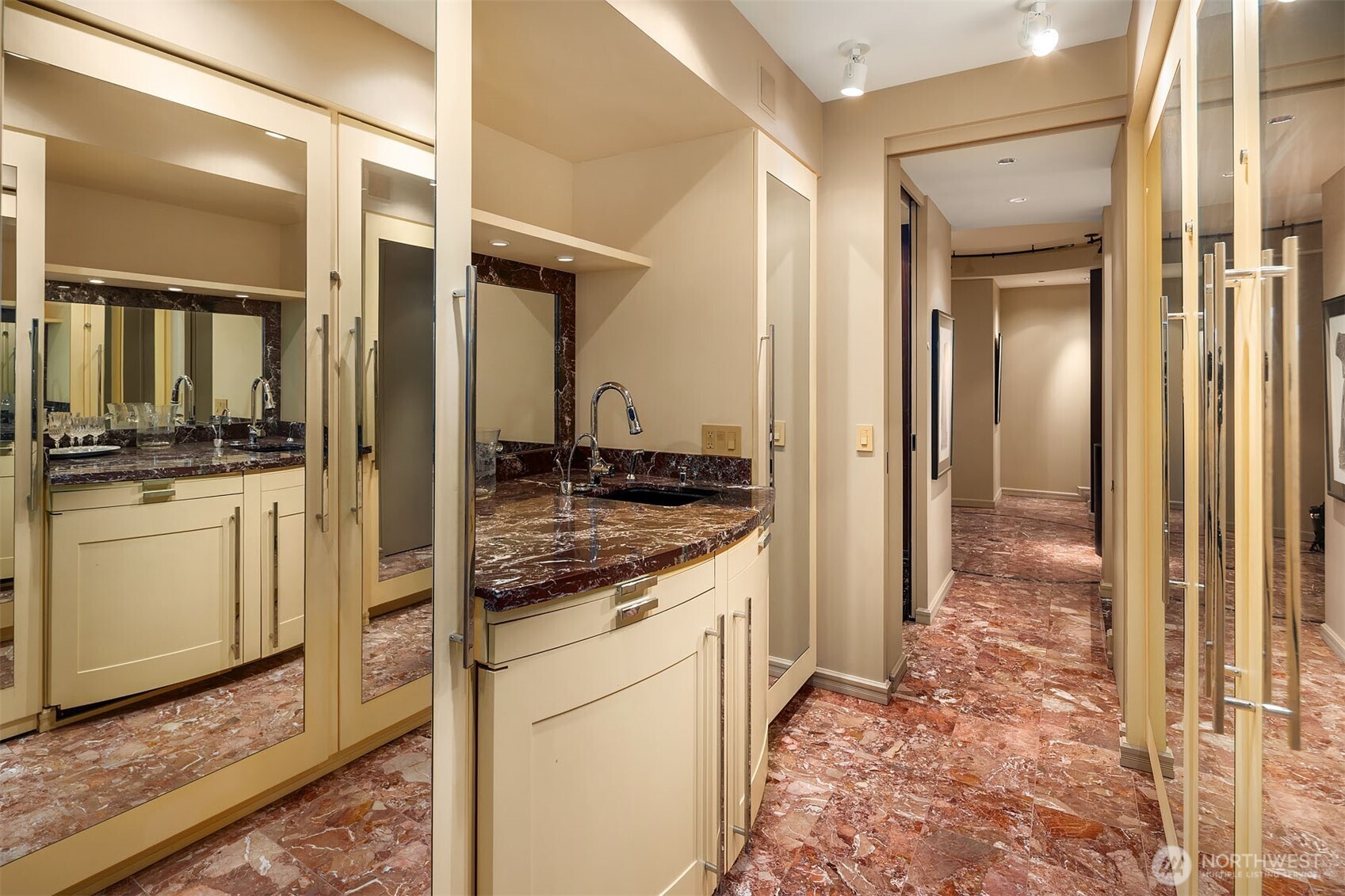 2821 2nd Avenue Unit: 1102/3
