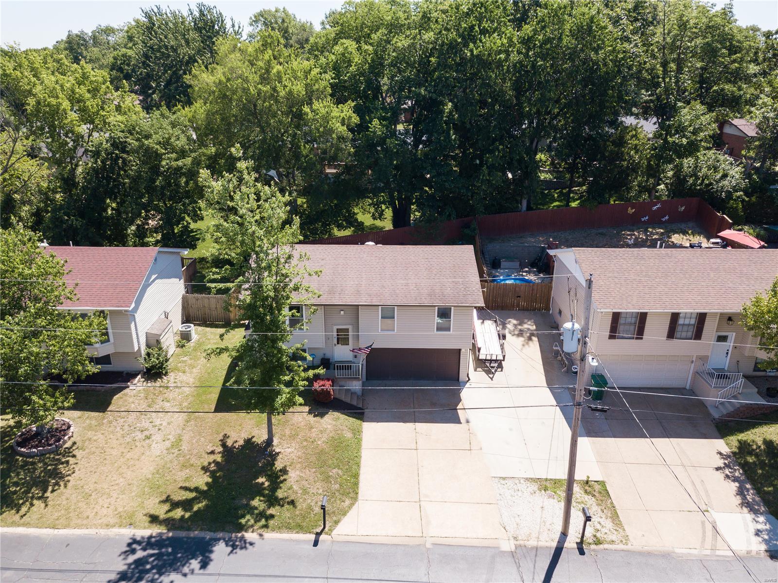 3968 Scott Robert Drive