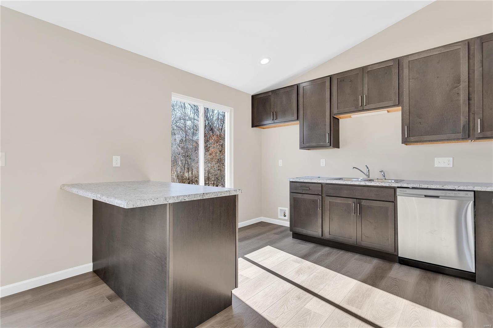 1672 Twelve Oaks Place