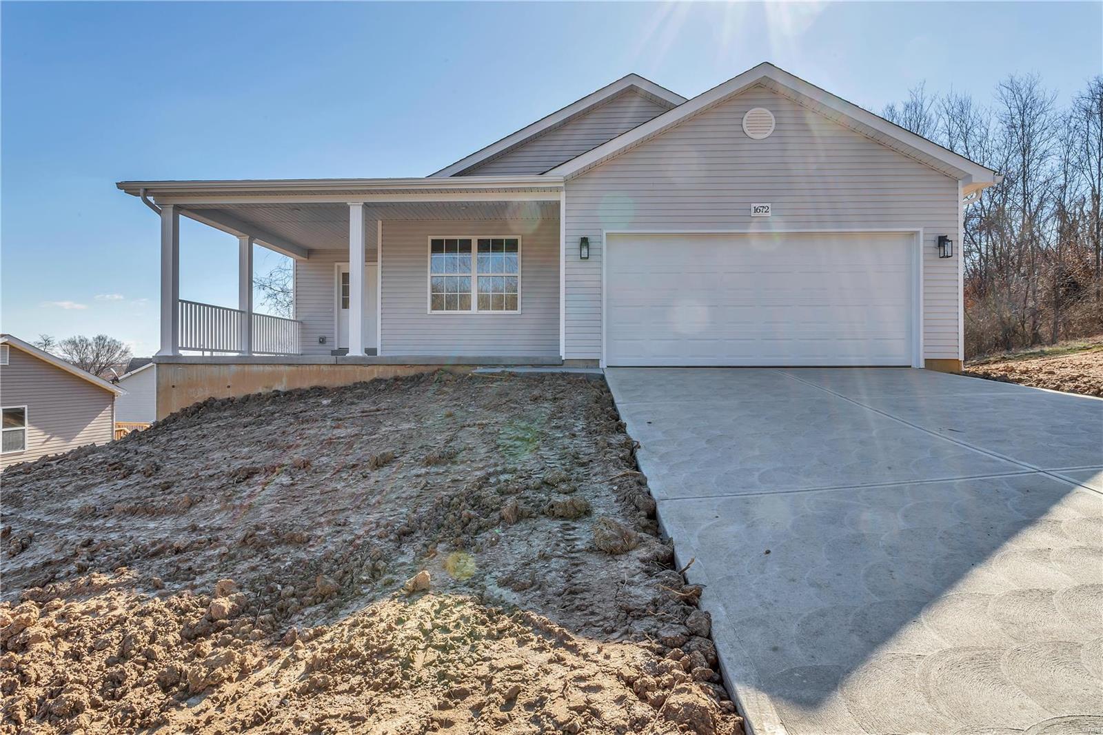 1672 Twelve Oaks Place
