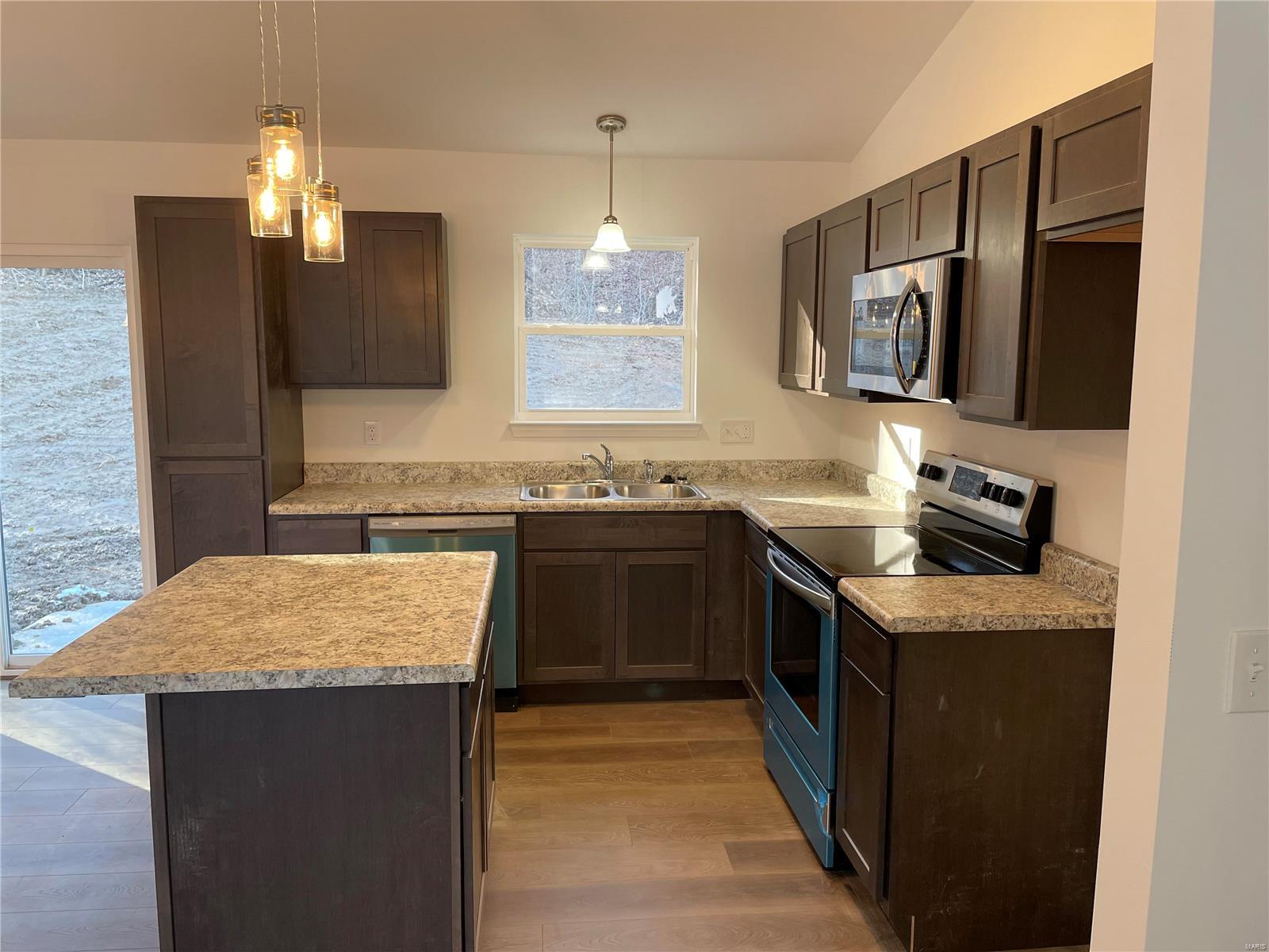 8571 Stone Mountain Court