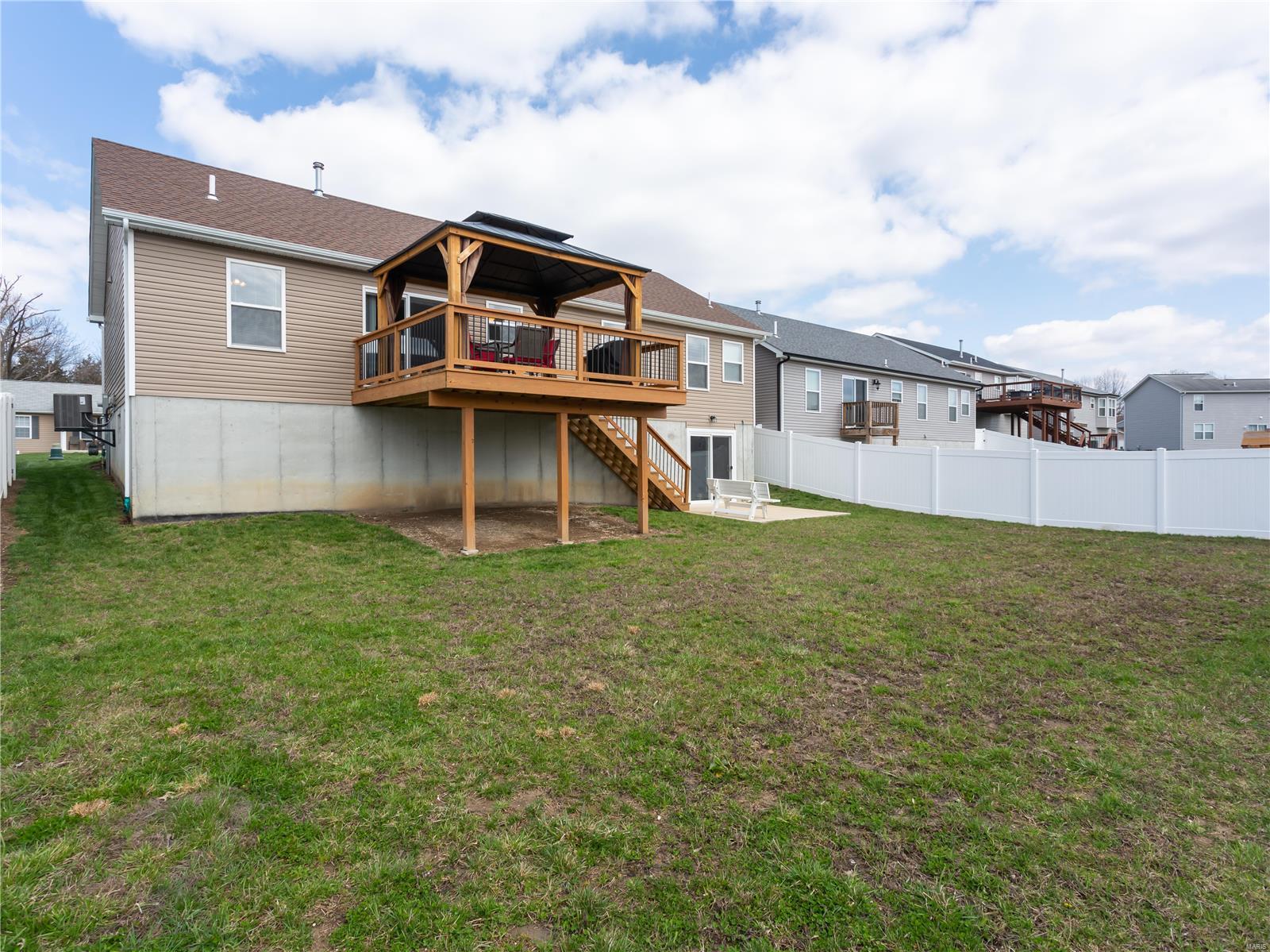 1822 Waters Edge Way