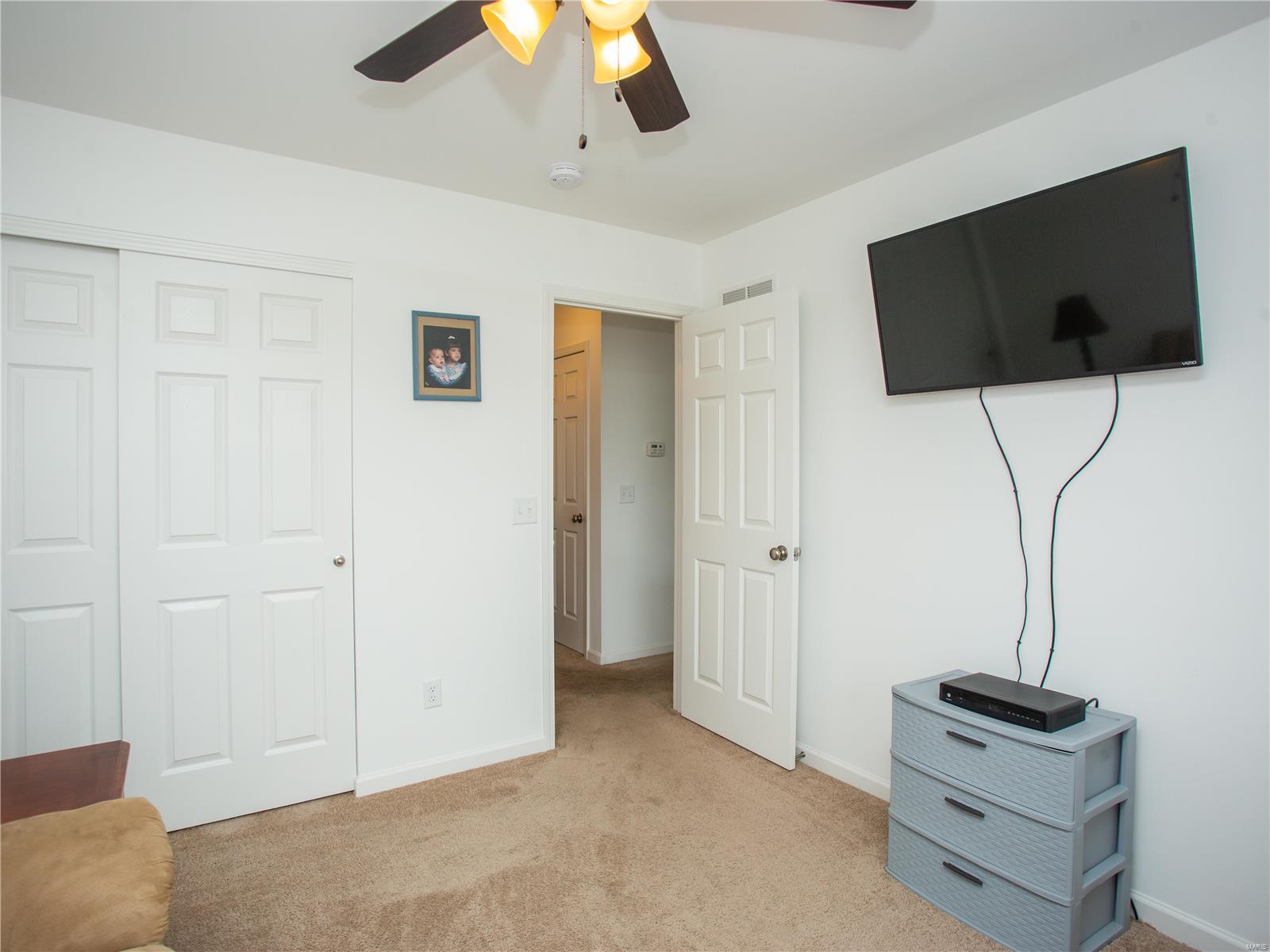1822 Waters Edge Way