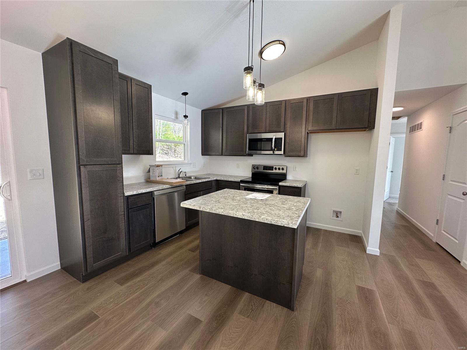 8575 Stone Mountain Court