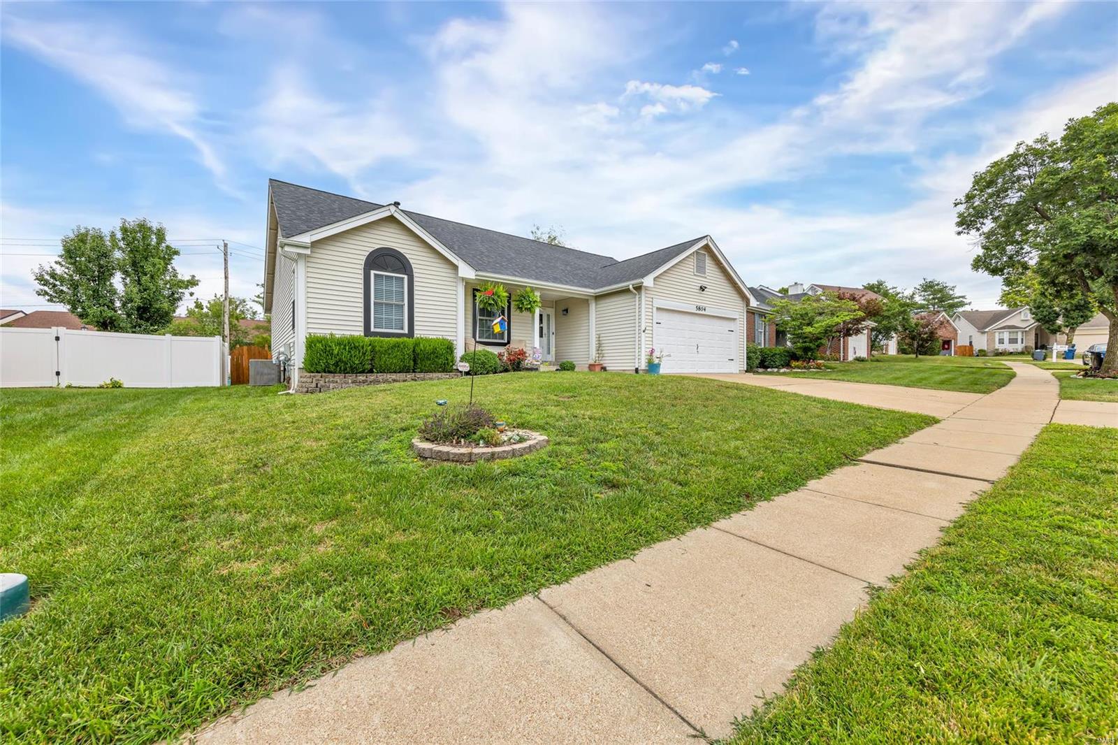 5804 Briarwood Terrace Court