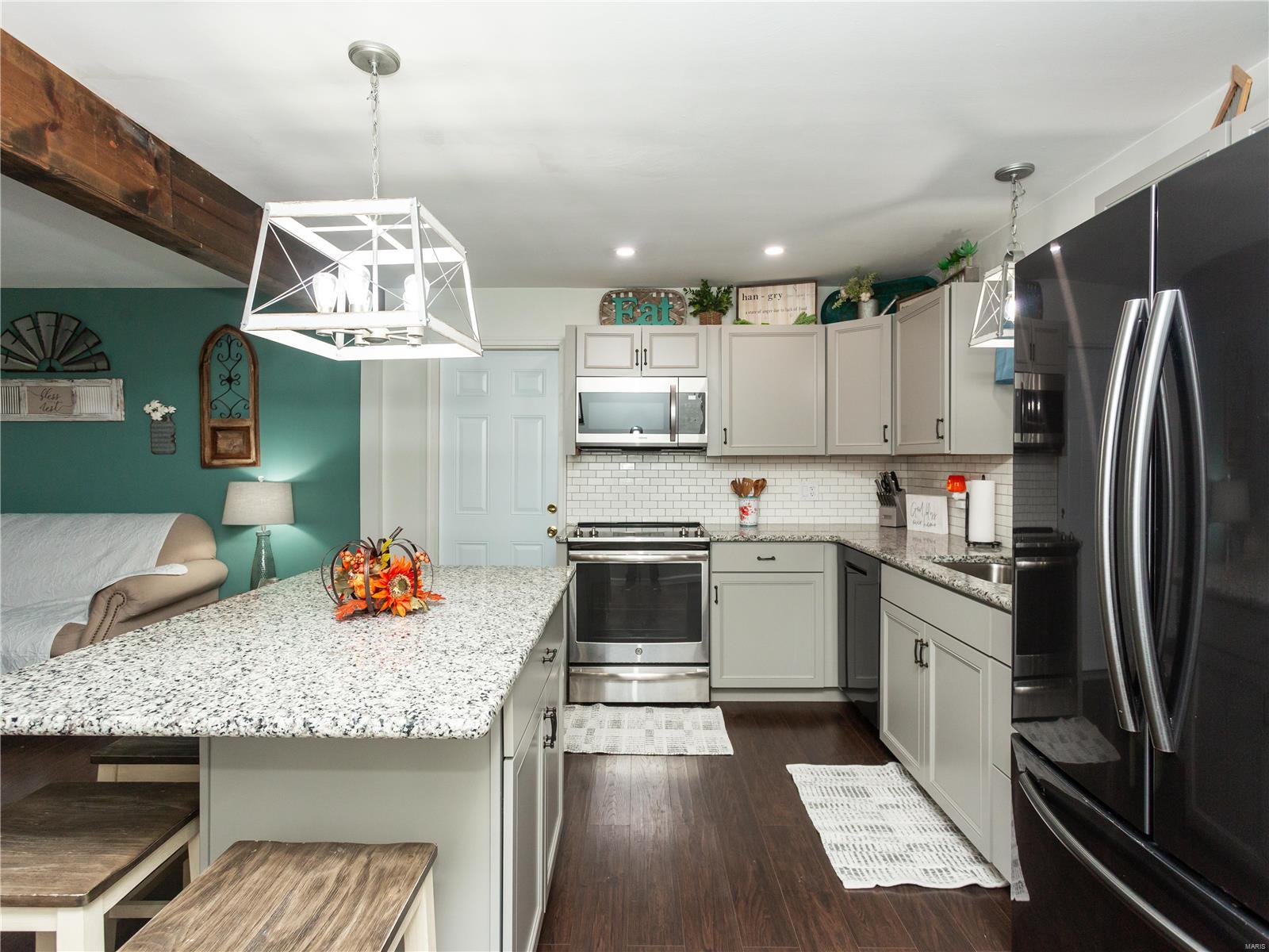 861 Morningside Lane