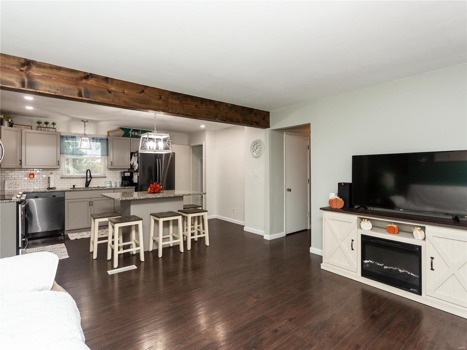 861 Morningside Lane