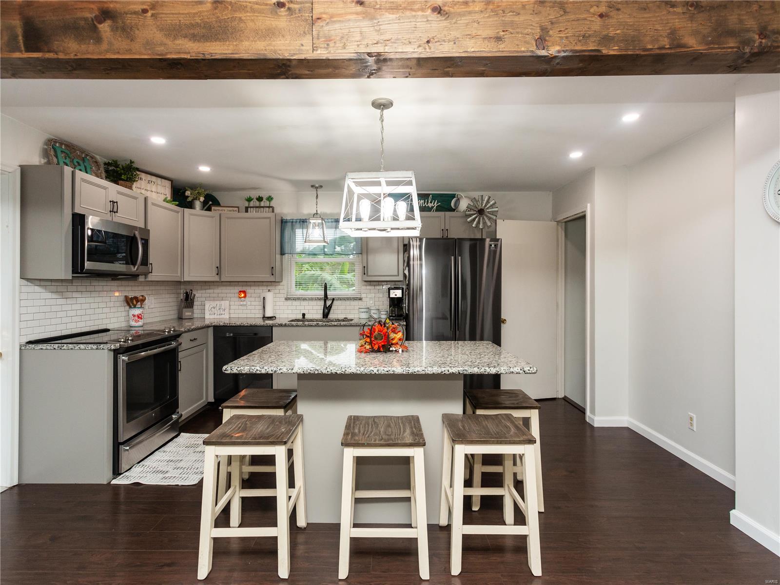 861 Morningside Lane