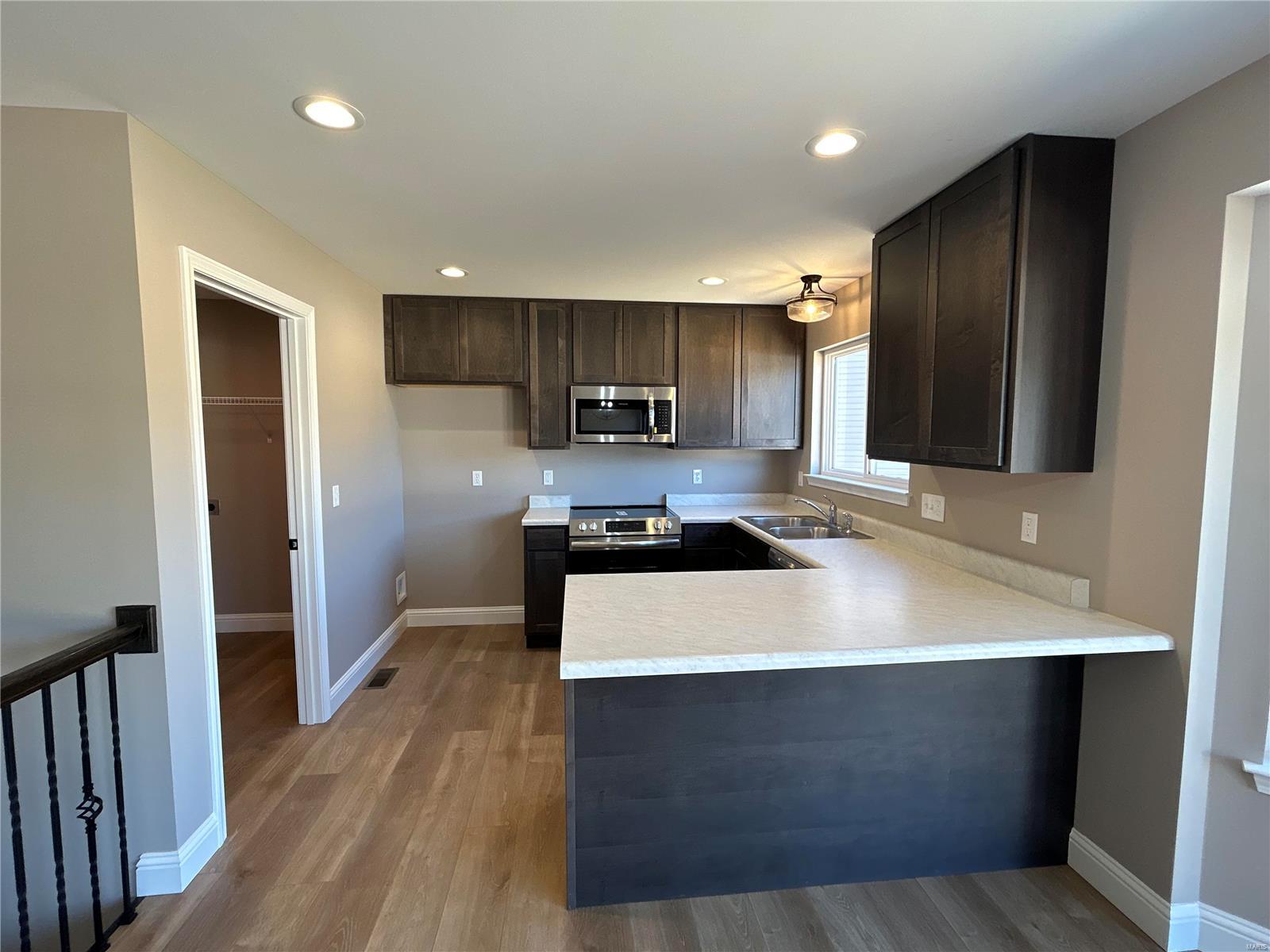 1147 Stone Henge Court