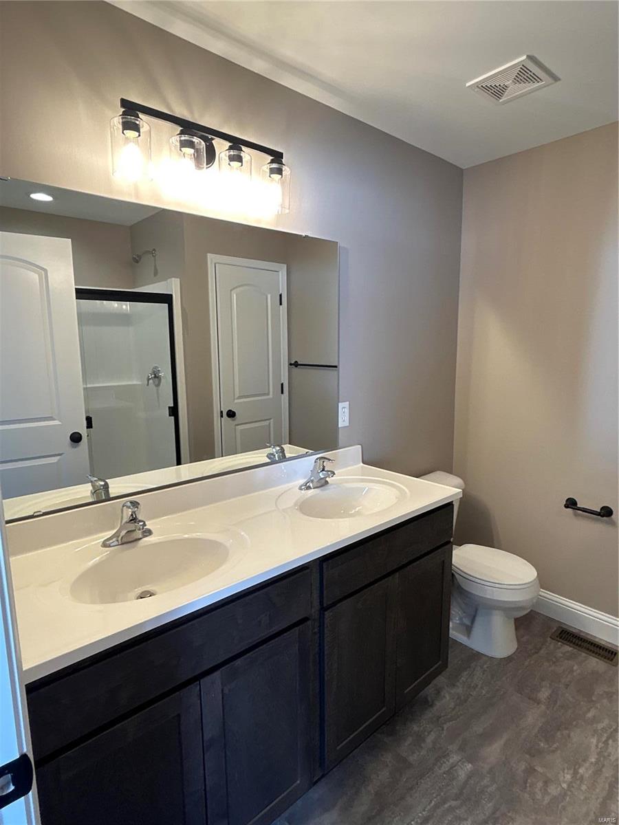 1147 Stone Henge Court