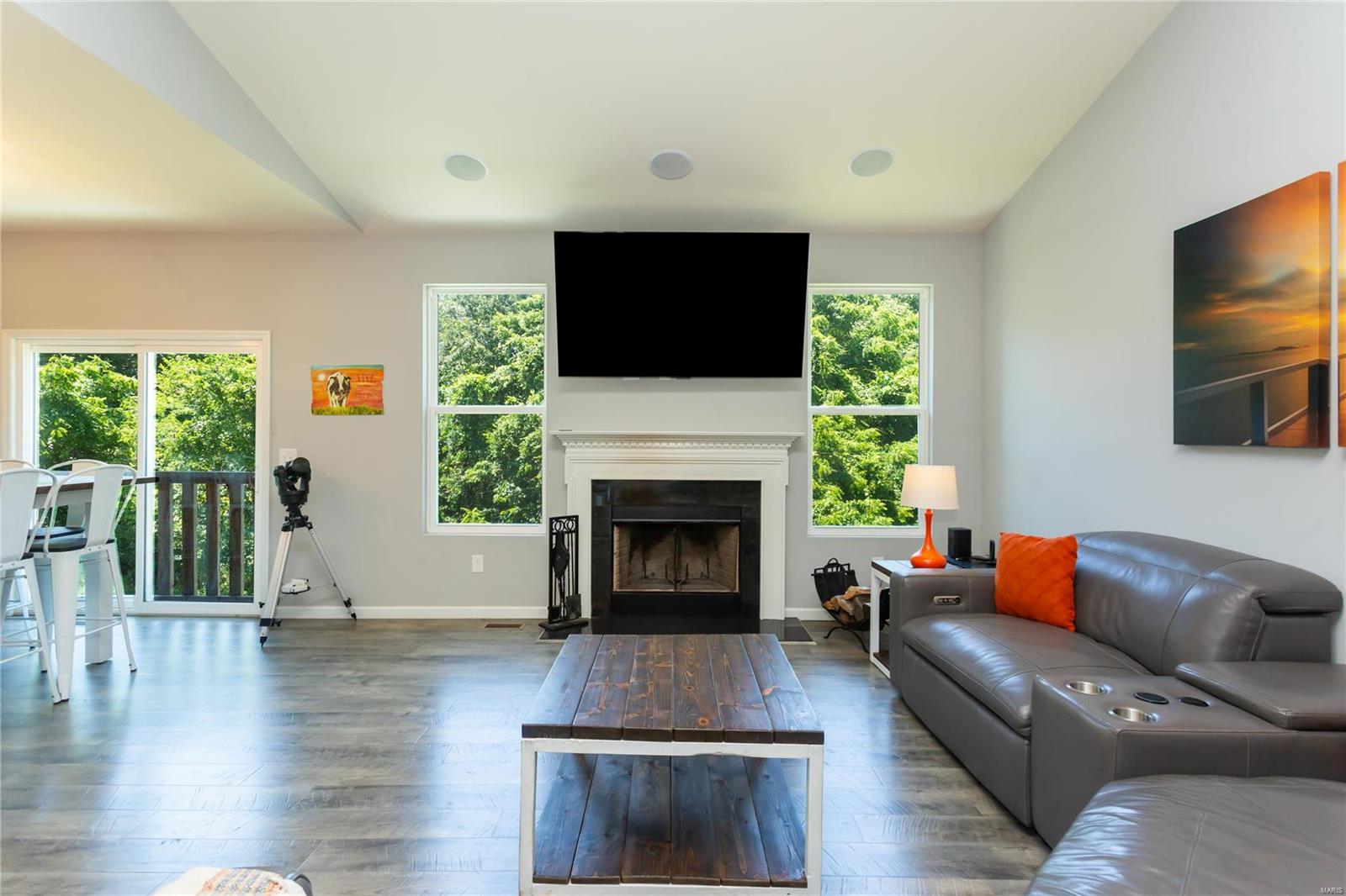 27 Eastview Drive
