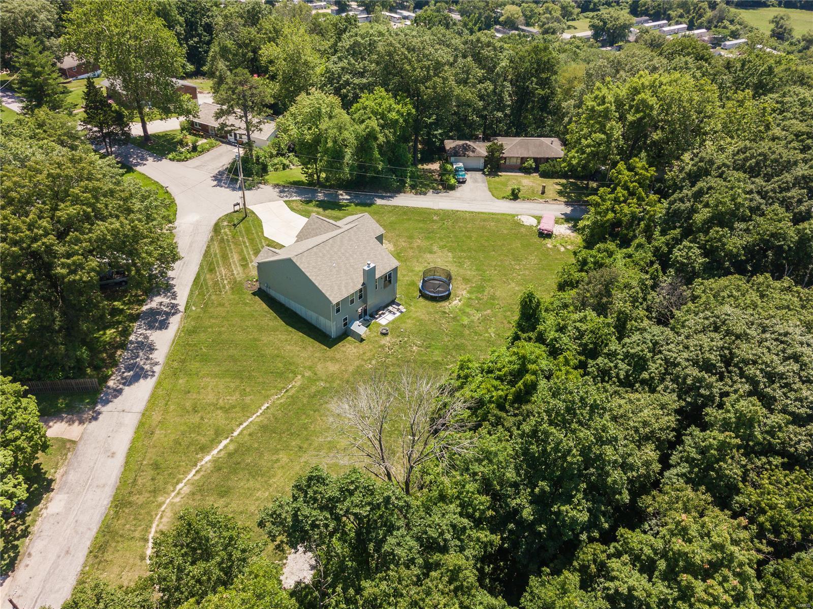 27 Eastview Drive