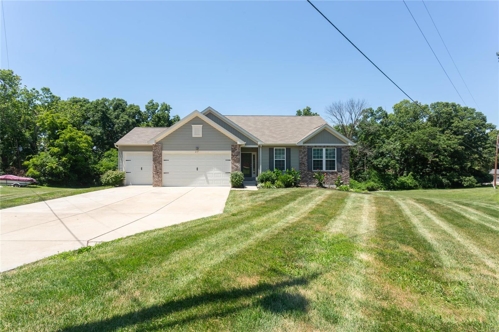 27 Eastview Drive