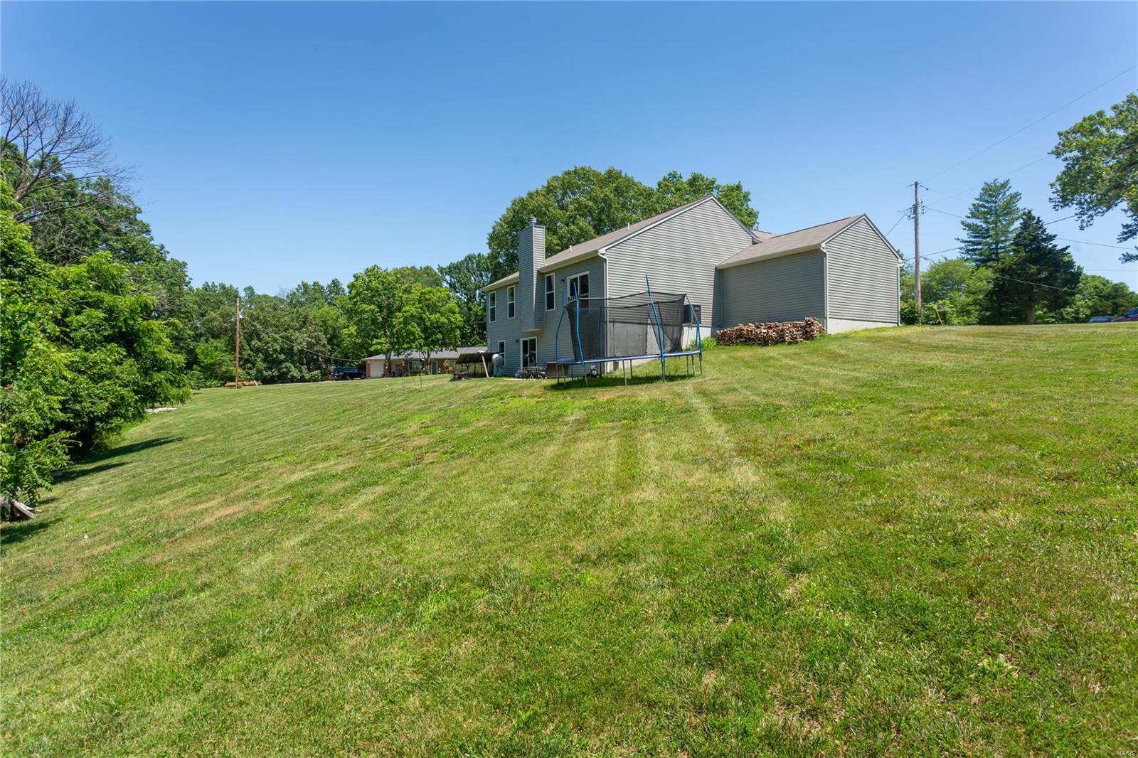 27 Eastview Drive