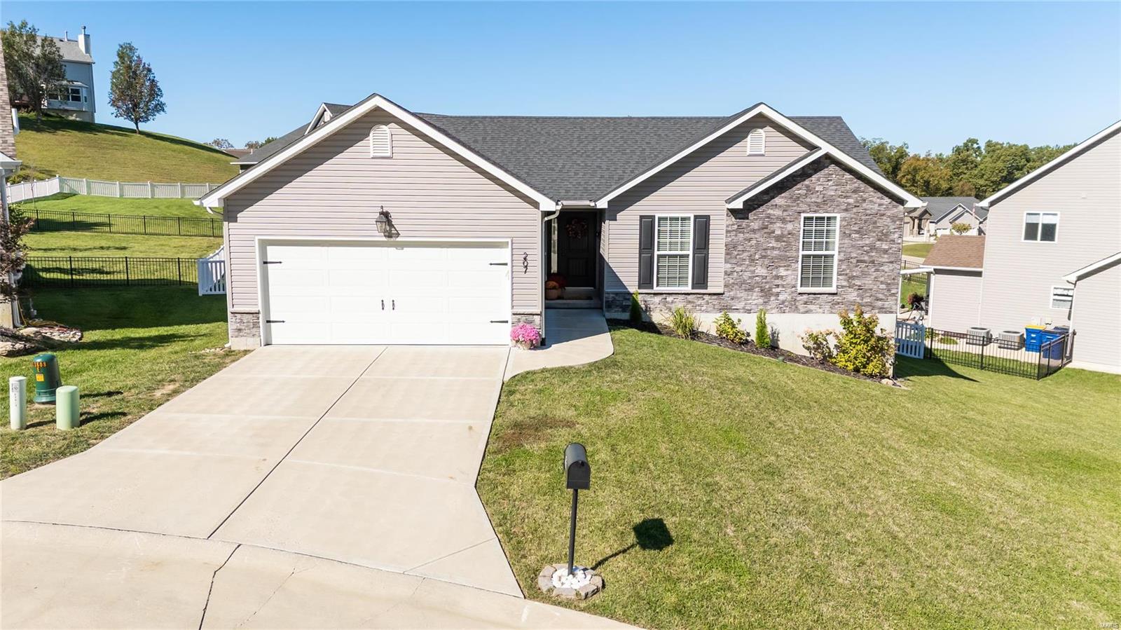 207 Regal Court