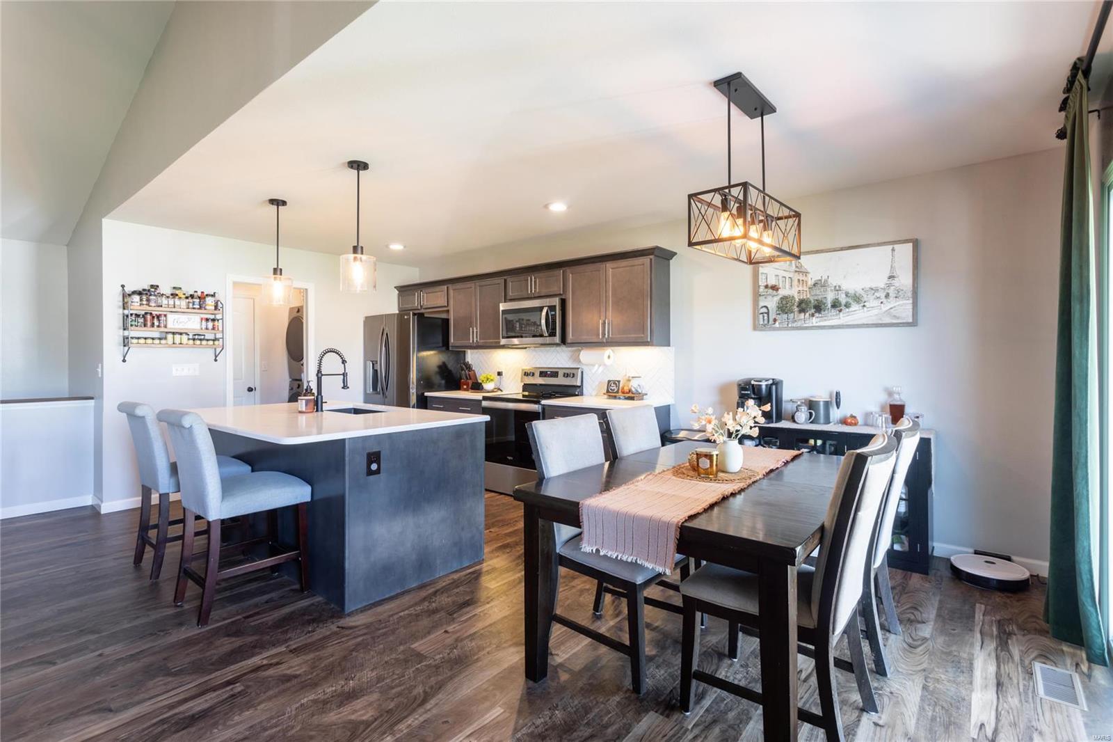 207 Regal Court