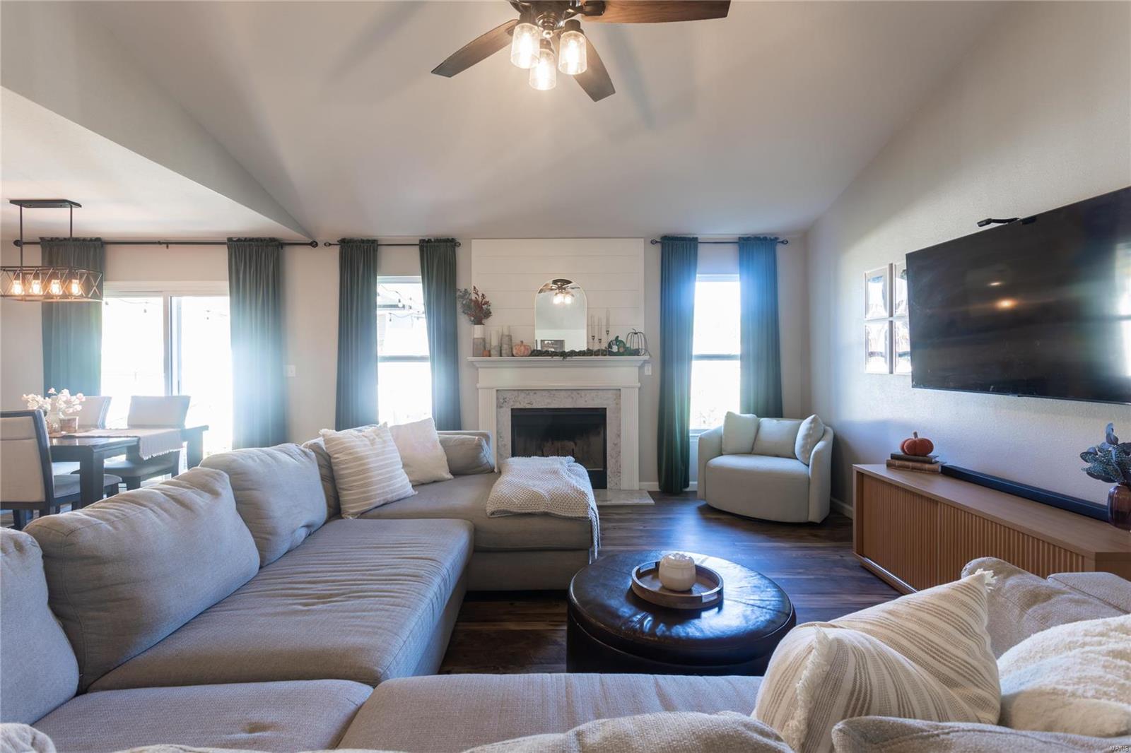 207 Regal Court