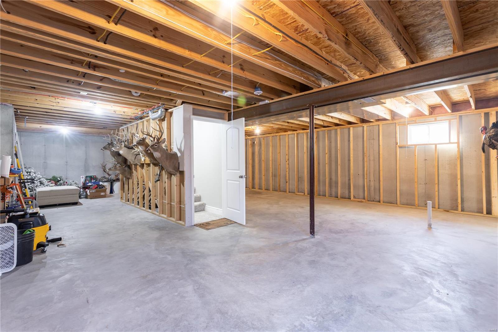 5507 Red Tailed Hawk Drive