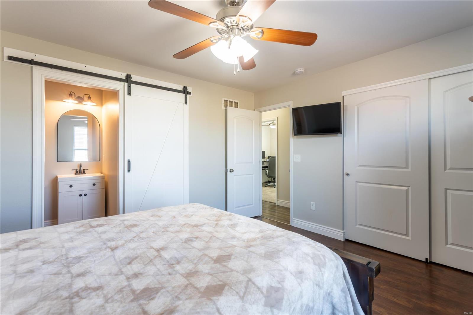 5507 Red Tailed Hawk Drive