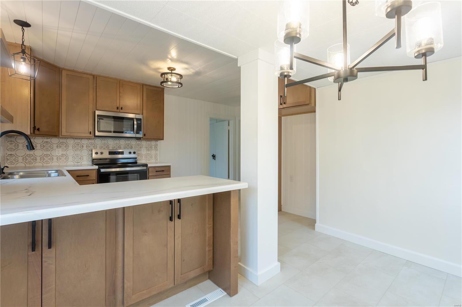 1409 W Main Street