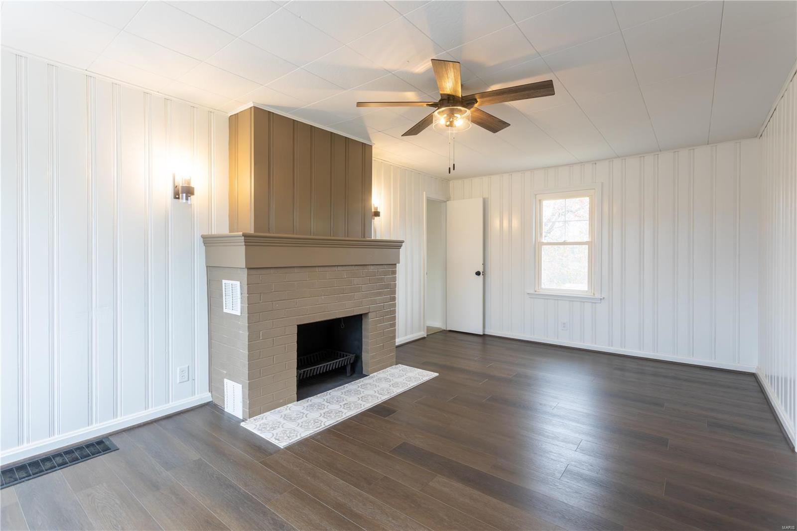 1409 W Main Street