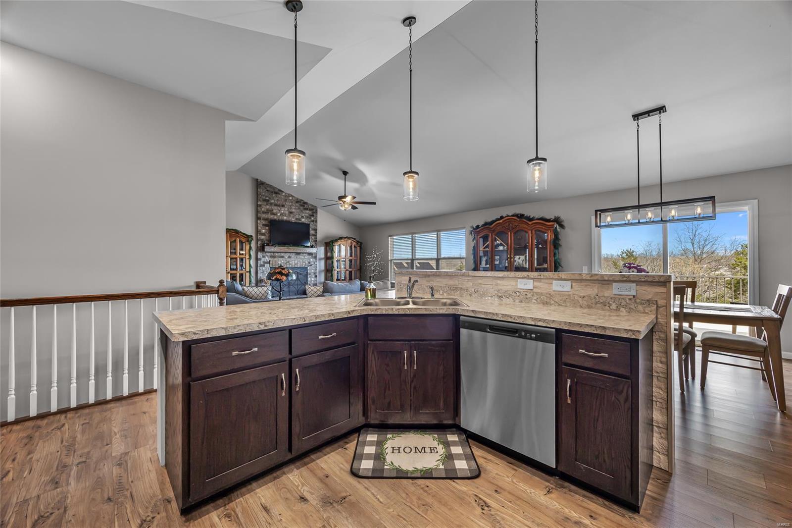 1841 Sunset Ridge