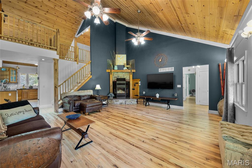 13162 Golden Brook Lane