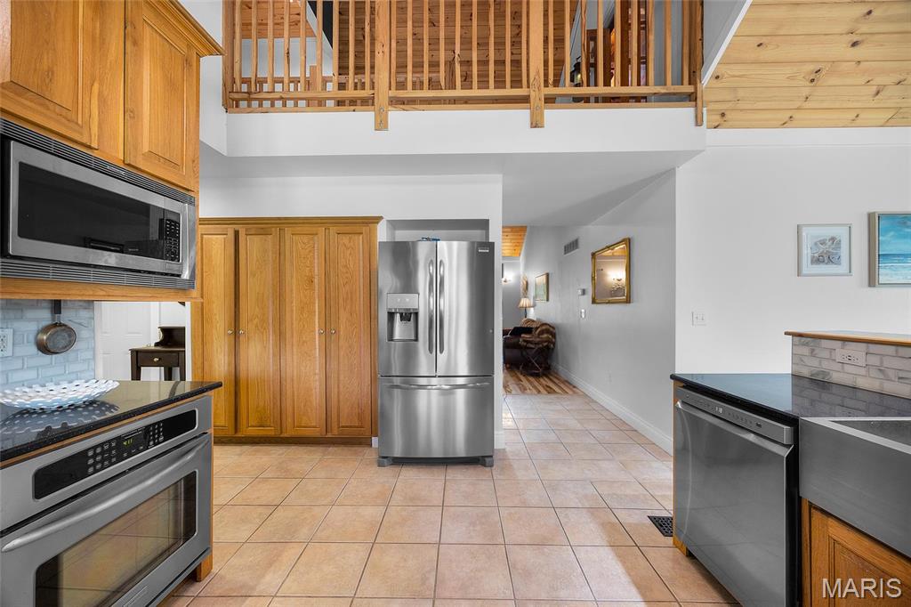 13162 Golden Brook Lane