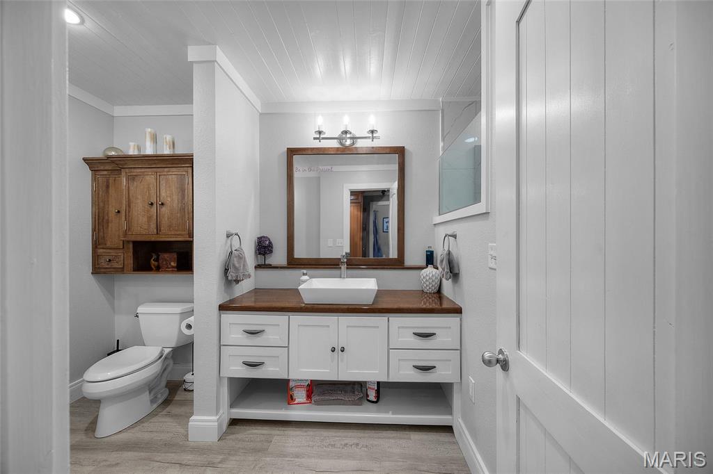 13162 Golden Brook Lane