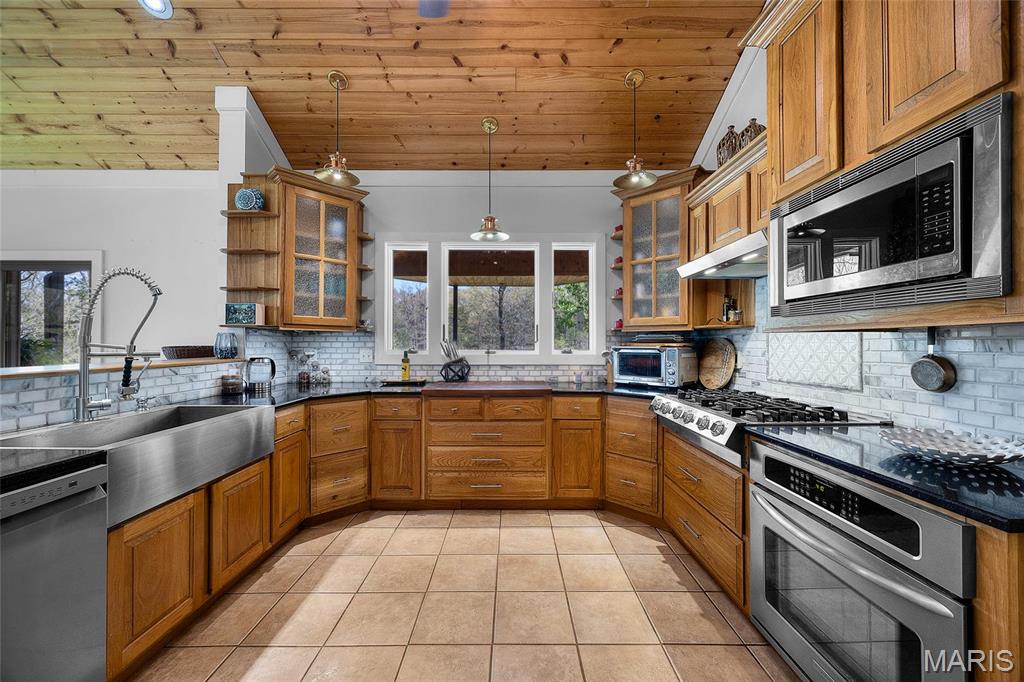 13162 Golden Brook Lane