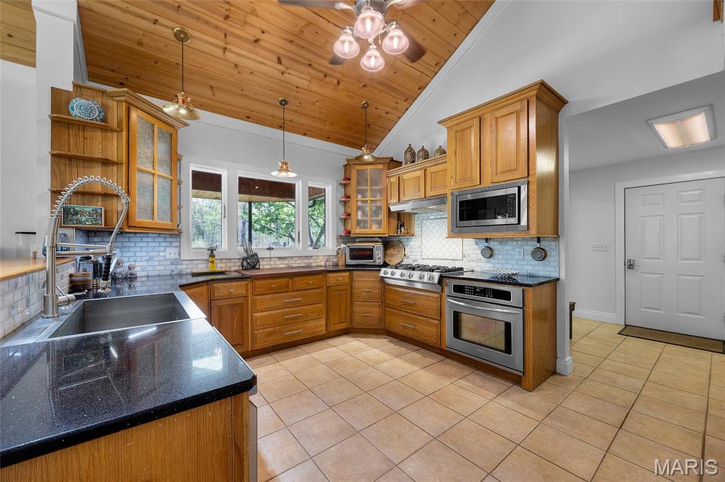 13162 Golden Brook Lane