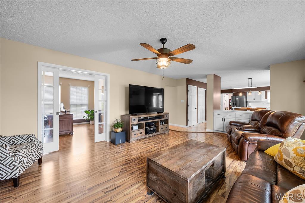 2 Coalter Court