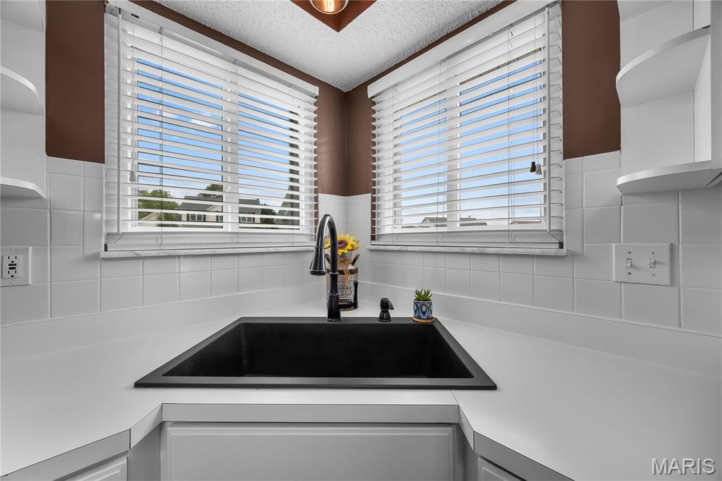 2 Coalter Court
