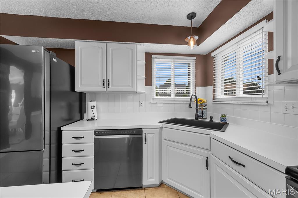 2 Coalter Court