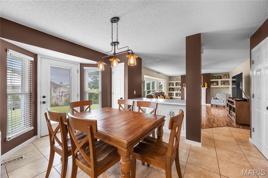 2 Coalter Court