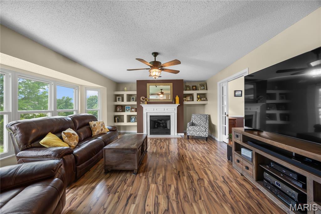 2 Coalter Court
