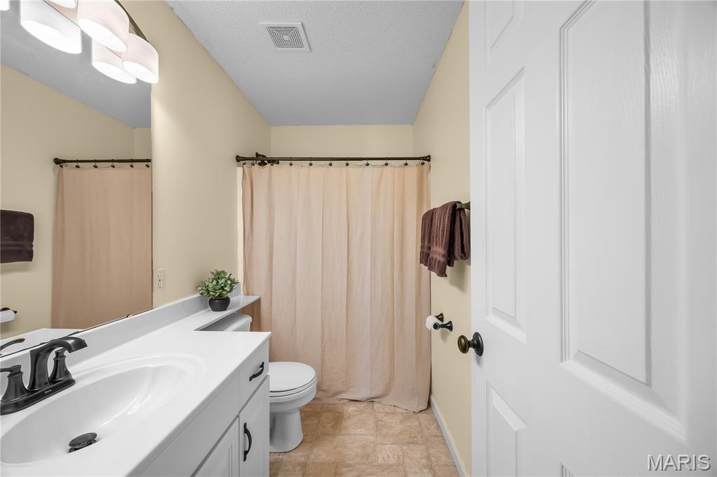 2 Coalter Court
