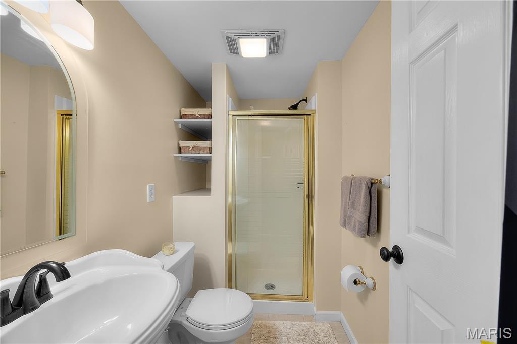 2 Coalter Court